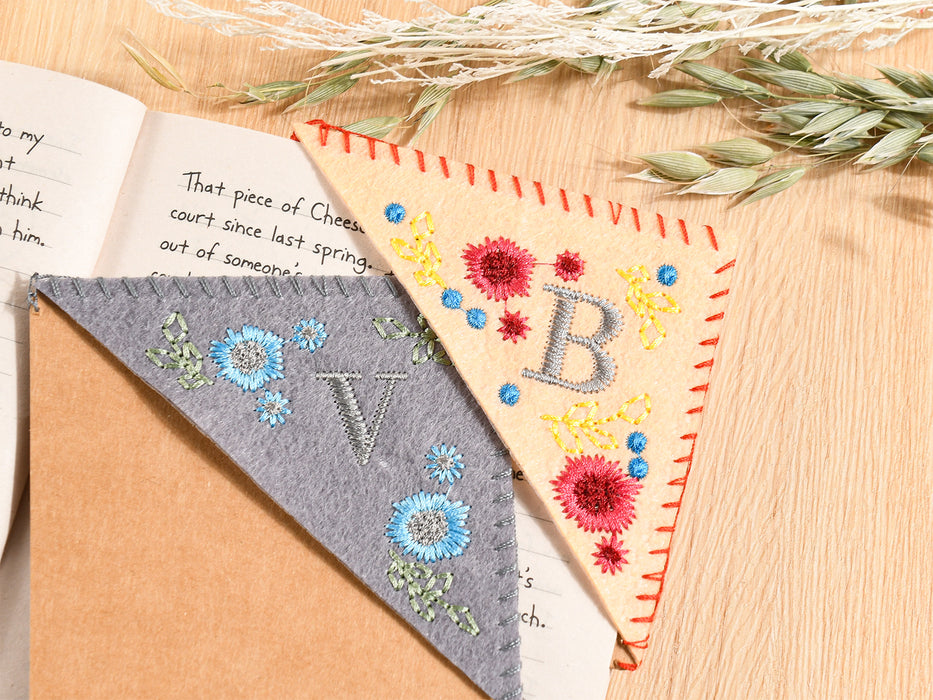 Personalized Hand Embroidered Corner Bookmark-26 Letters and 4 Seasons