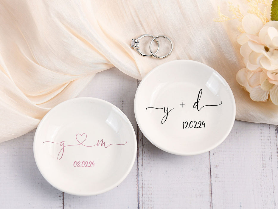 Personalized Ring Dish, Engagement Gifts, Wedding Gift for Couples, Ring Holder Dish, Wedding Ring Dish, Initial Date Ring Dish